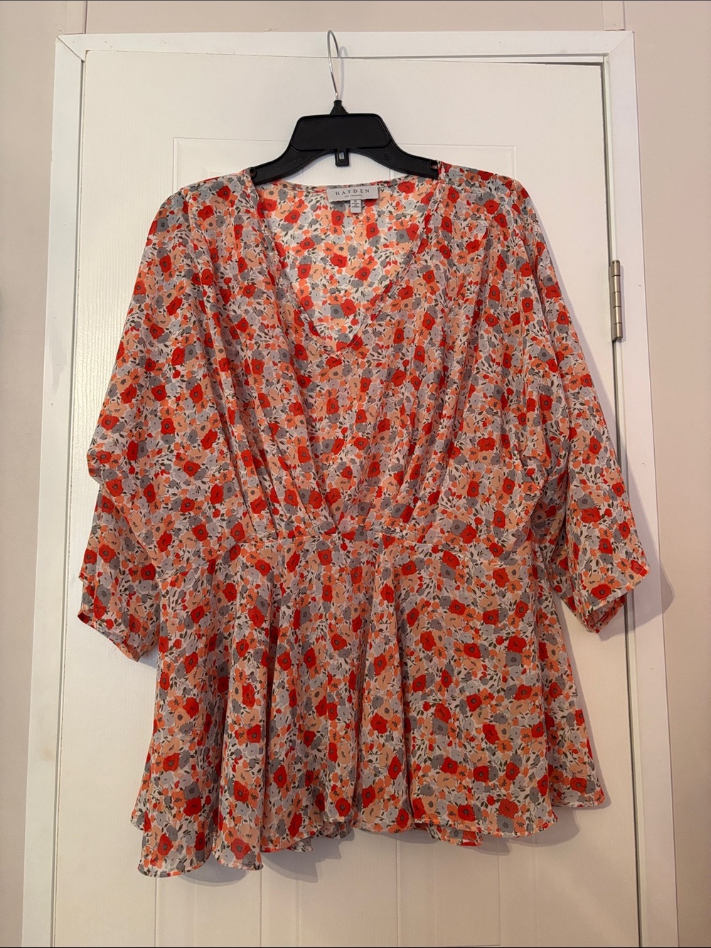 Floral V-Neck Peplum Tunic in Red and Cream